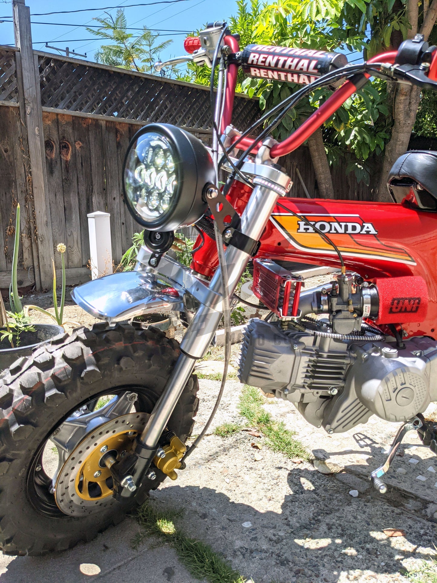 CT70 Silver Inverted Fork with Disc V1 (Discontinued)