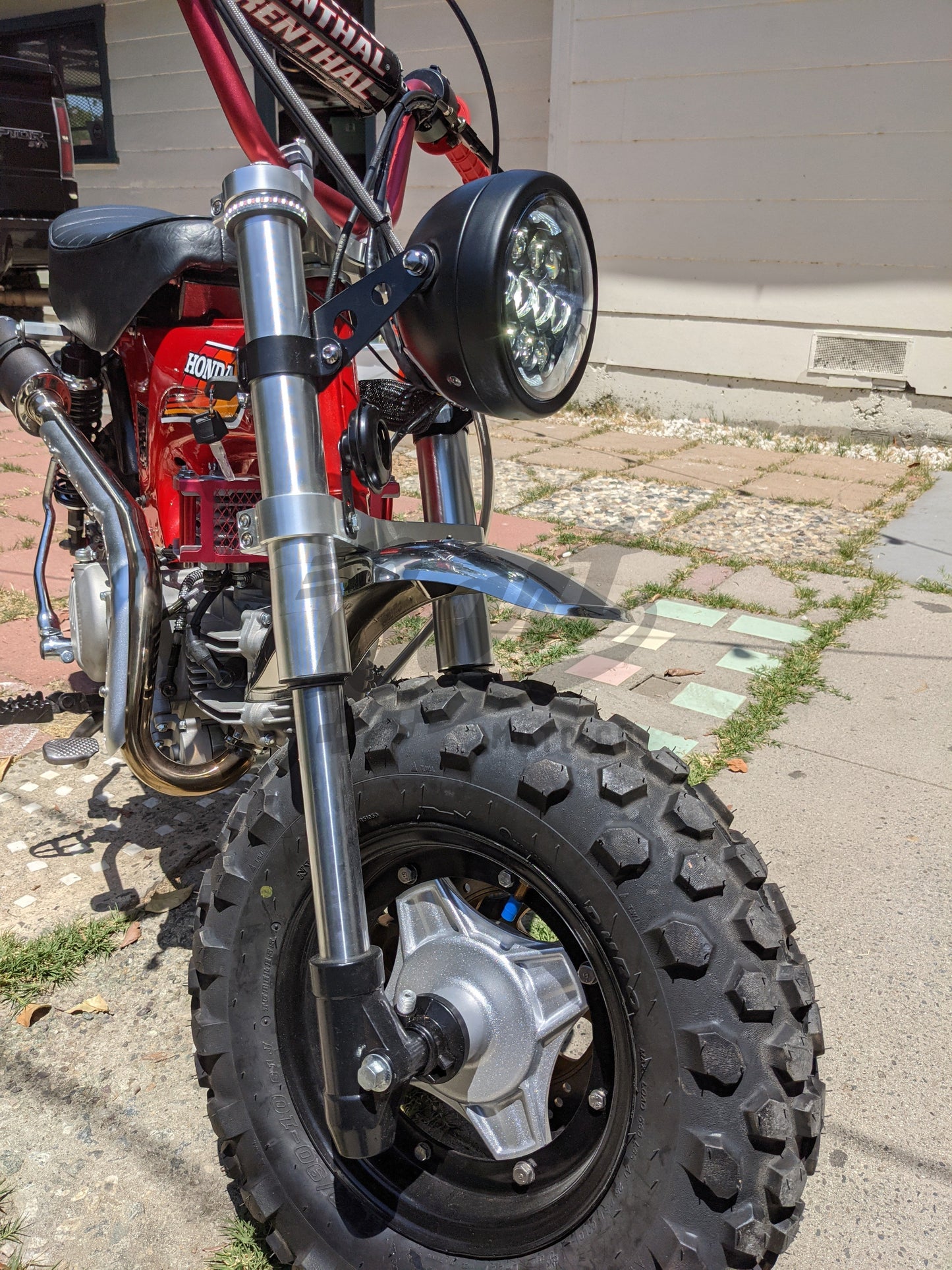 CT70 Silver Inverted Fork with Disc V1 (Discontinued)