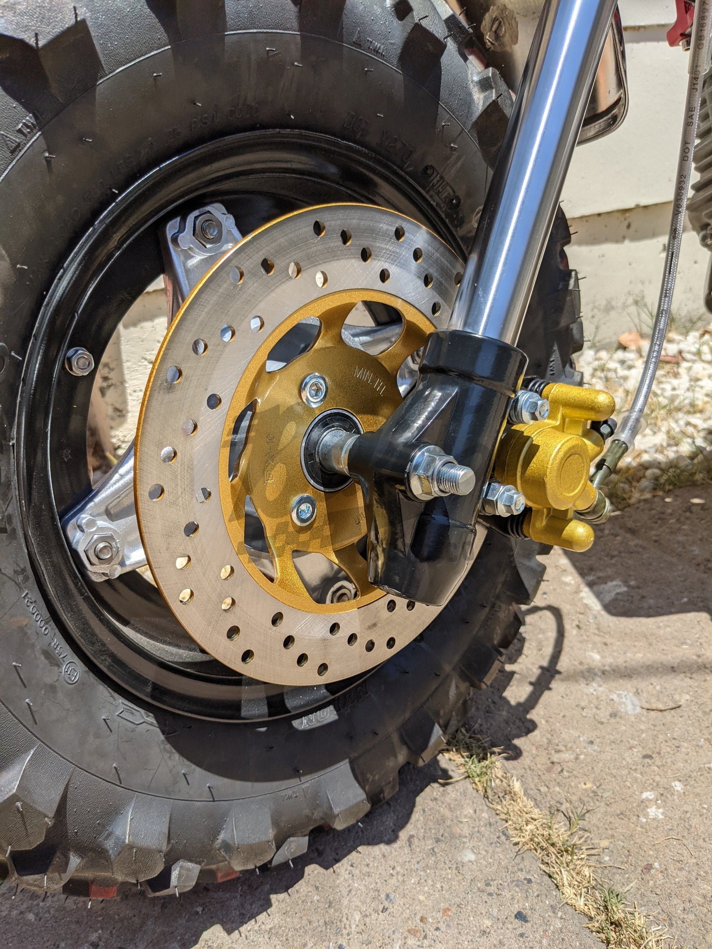 CT70 Silver Inverted Fork with Disc V1 (Discontinued)