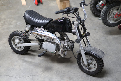 79-87 Z50 Classic Black Vinyl Seat (Fits Leo and Other Clones)