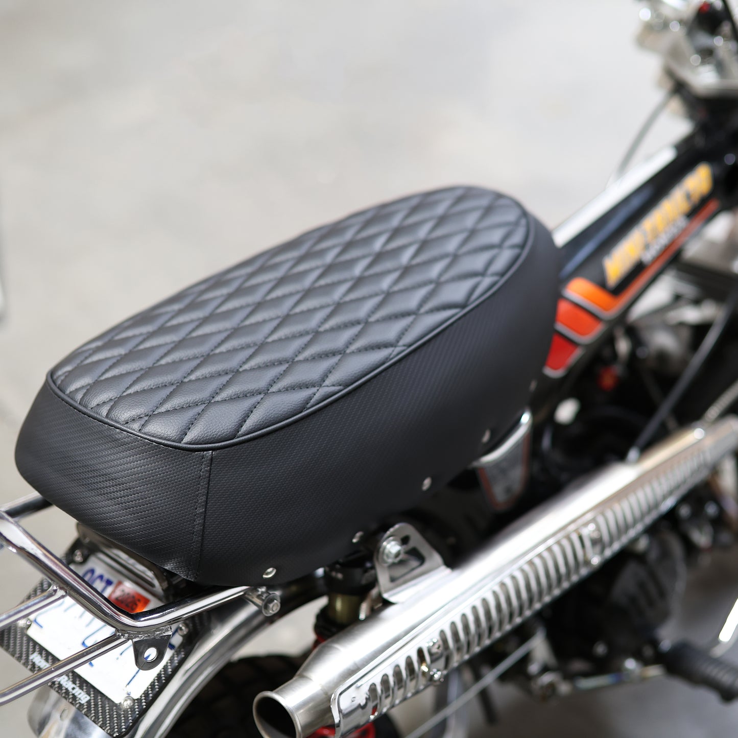 Premium Diamond Seat Assembly