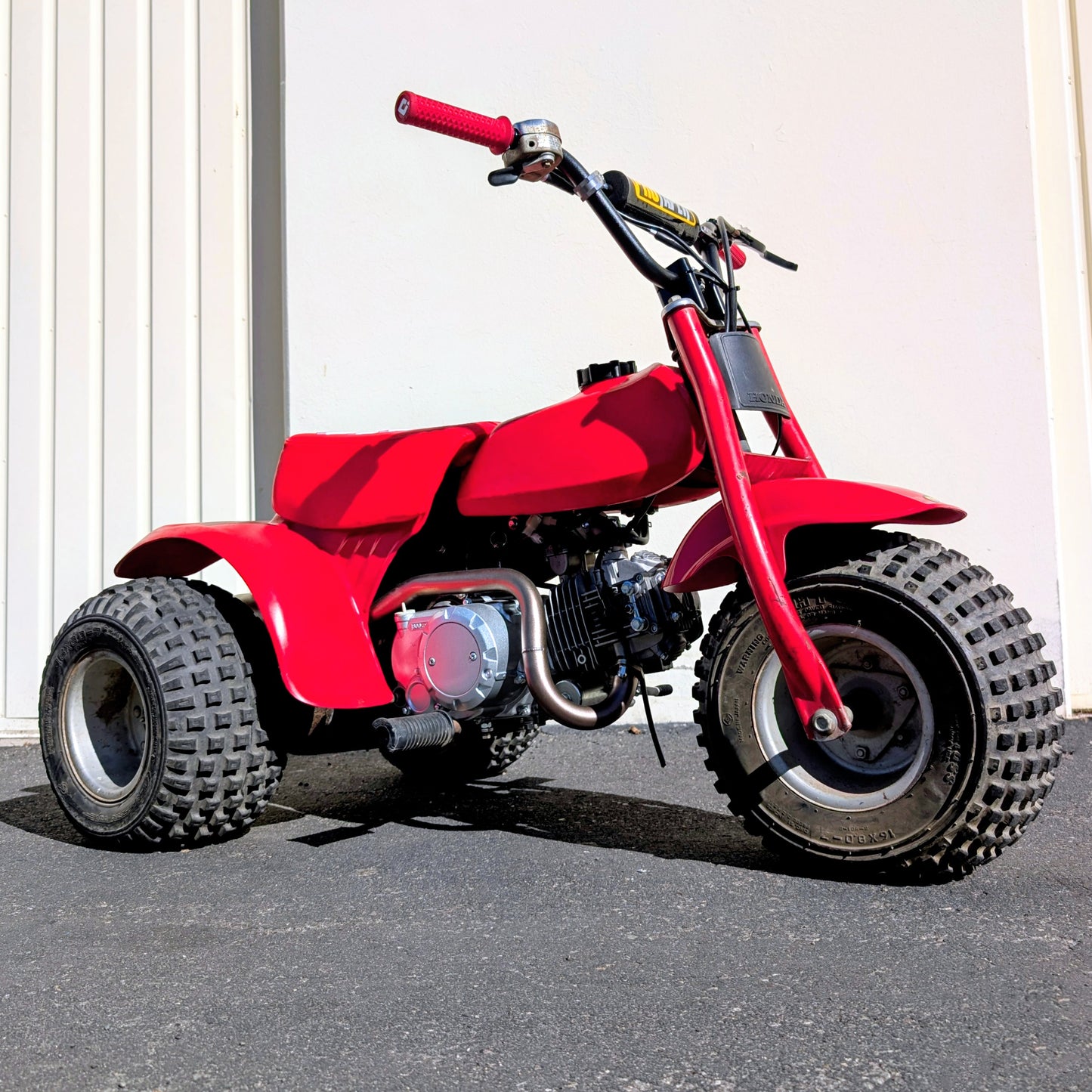 ATC70 Front Fender Plastic (1978–1985) – OEM Honda Red