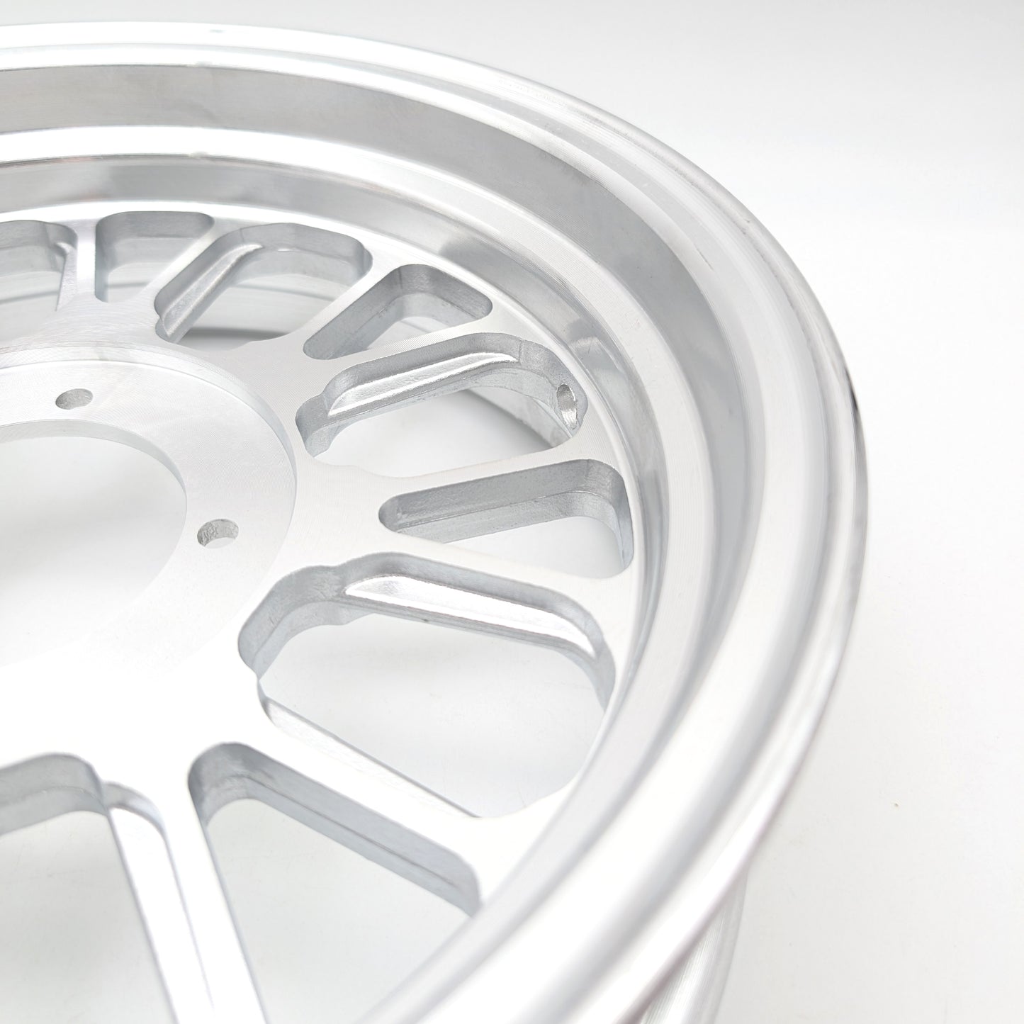 Single Wheel - Z-Type 12" X 2.75" 16 Spoke 1 Piece Rim (Silver)